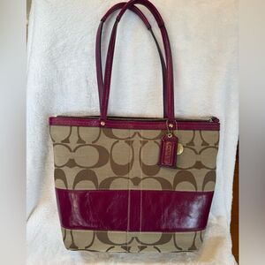 Coach Signature C Tote